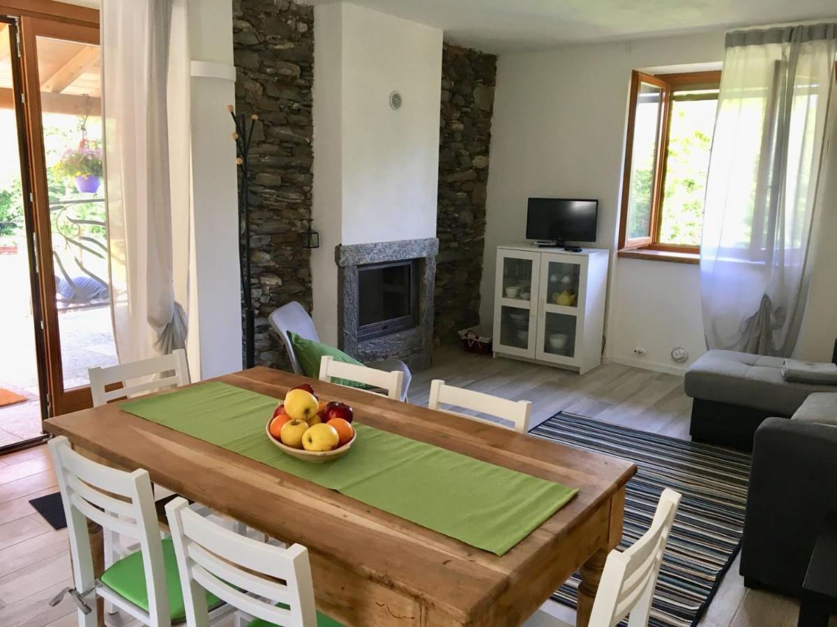 Tenuta Pozzi Colico Esterno foto
