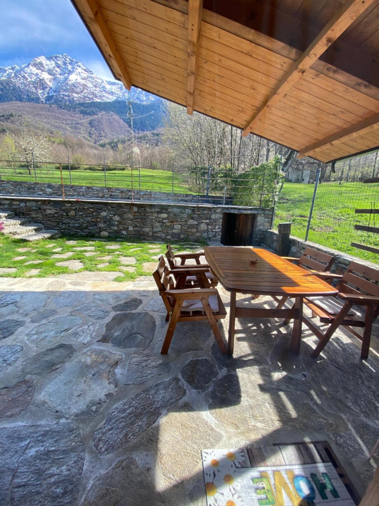Tenuta Pozzi Colico Esterno foto